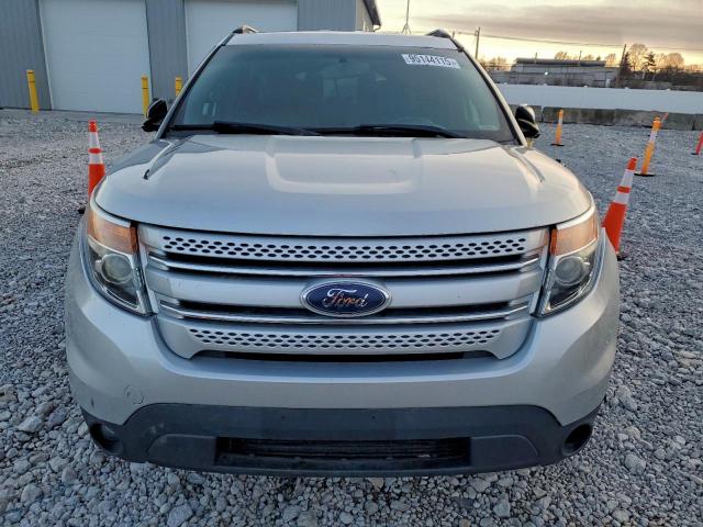 Ford Explorer Xlt Image 12