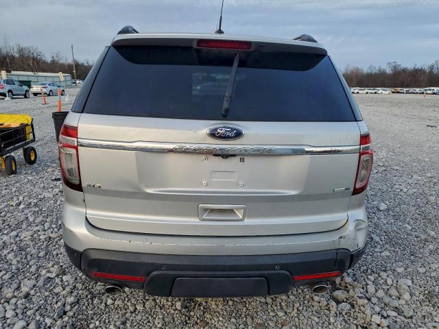 Ford Explorer Xlt Image 4