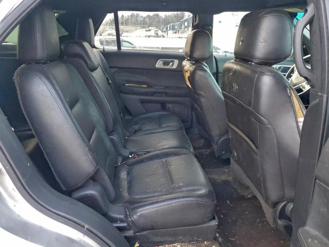 Ford Explorer Xlt Image 6