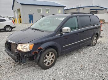  Salvage Chrysler Minivan
