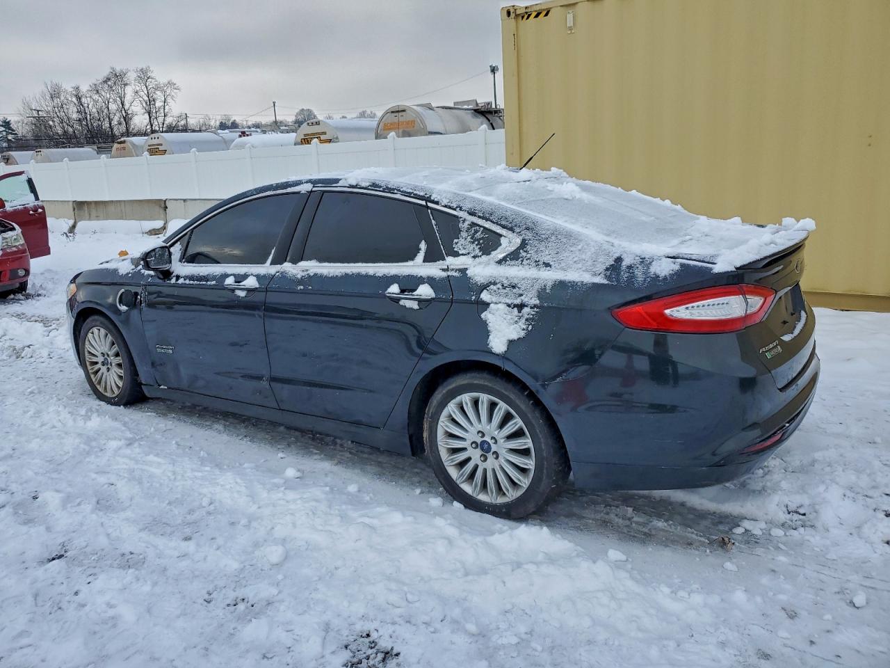 Ford Fusion Titanium Phev Image 12