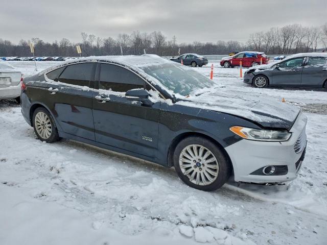 Ford Fusion Titanium Phev Image 4