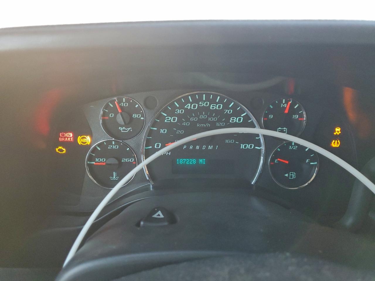 Chevrolet Express Image 11