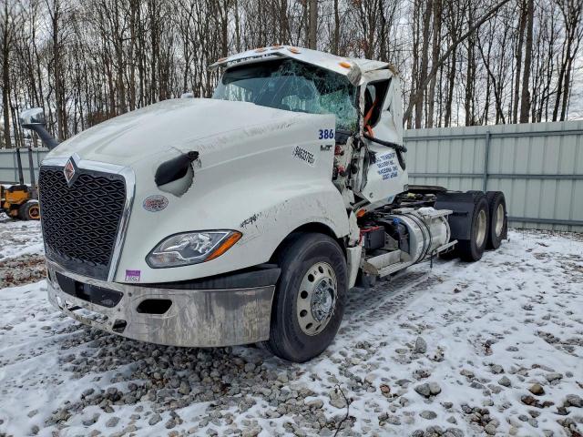 International Lt625 Image 4