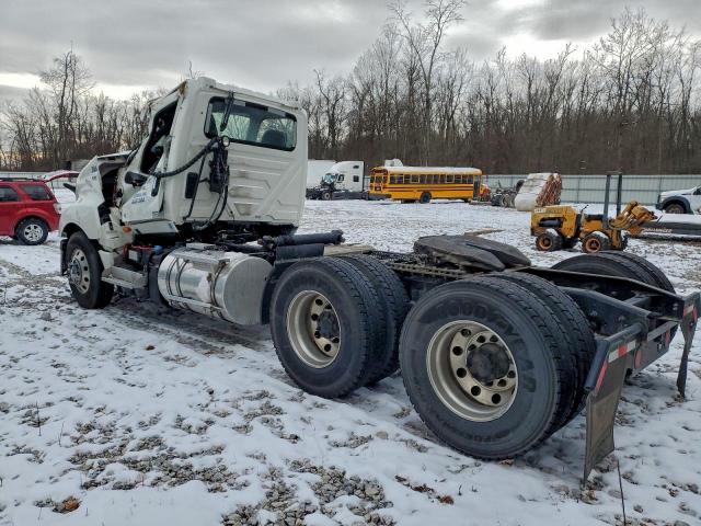 International Lt625 Image 10