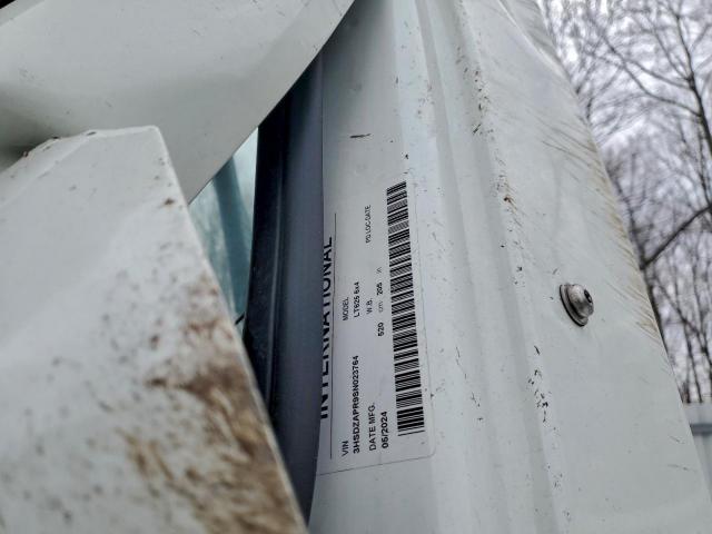 International Lt625 Image 6