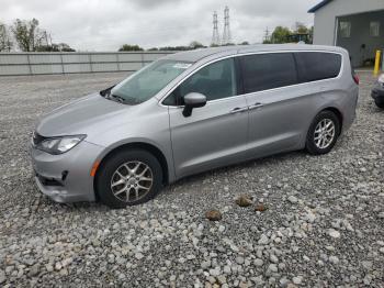  Salvage Chrysler Pacifica