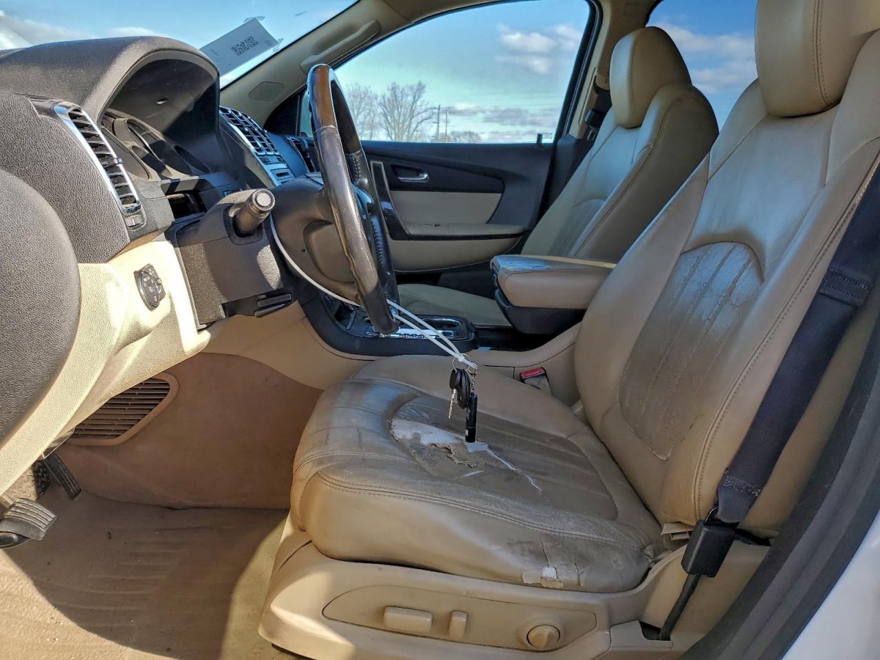 GMC Acadia Denali Image 4