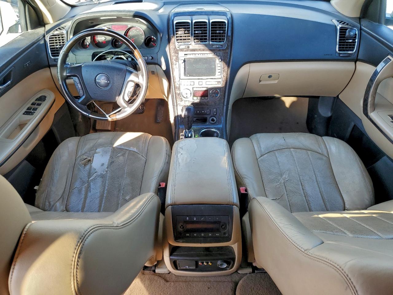 GMC Acadia Denali Image 3