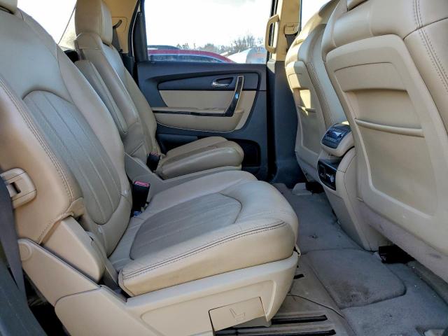 GMC Acadia Denali Image 9