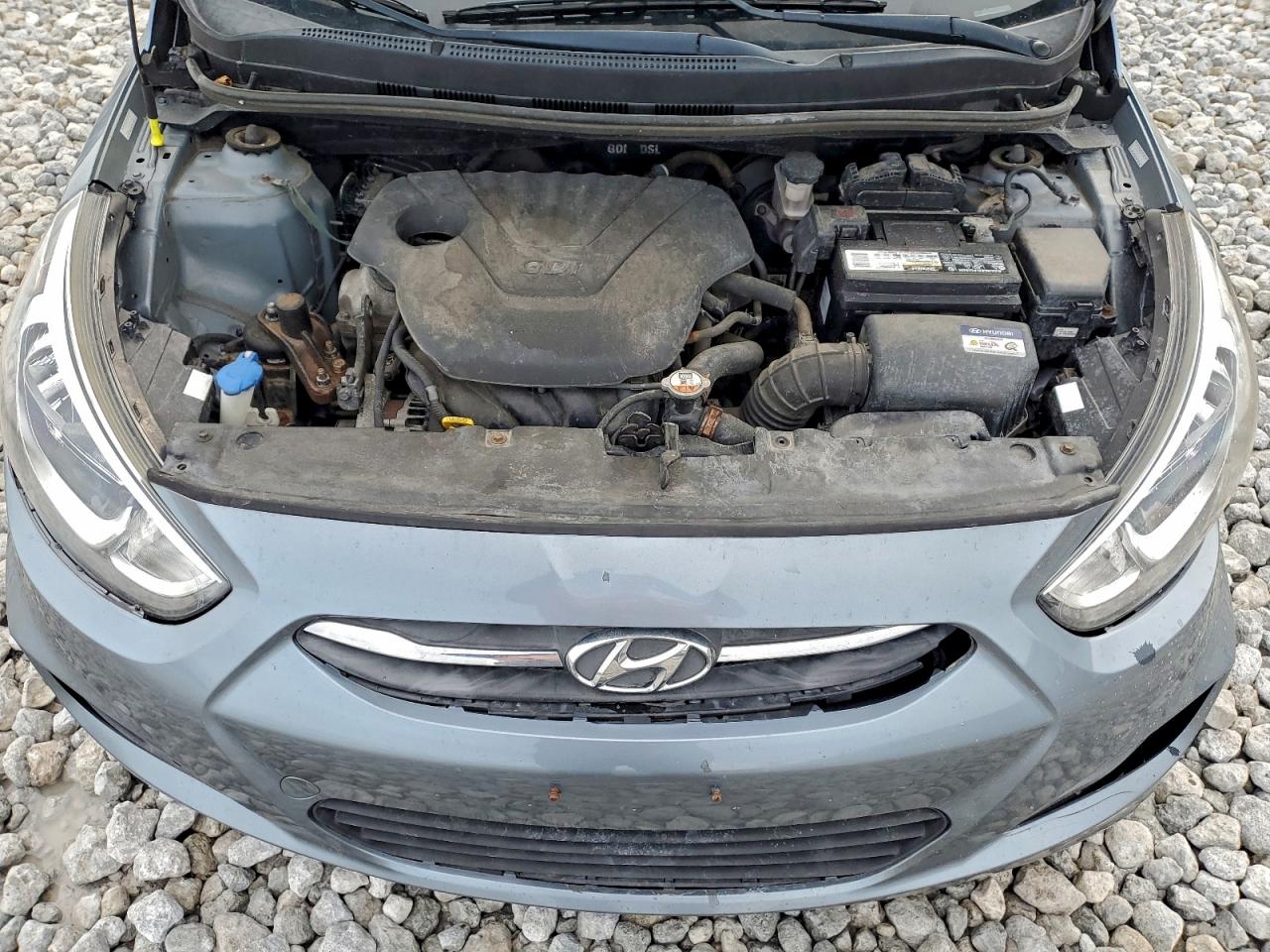 Hyundai ACCENT Se Image 8