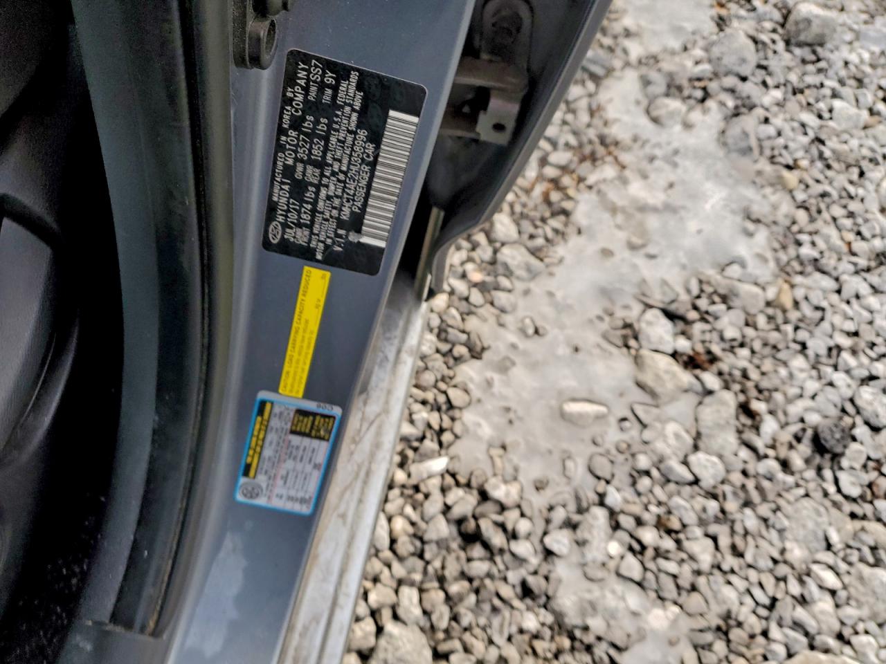 Hyundai ACCENT Se Image 11