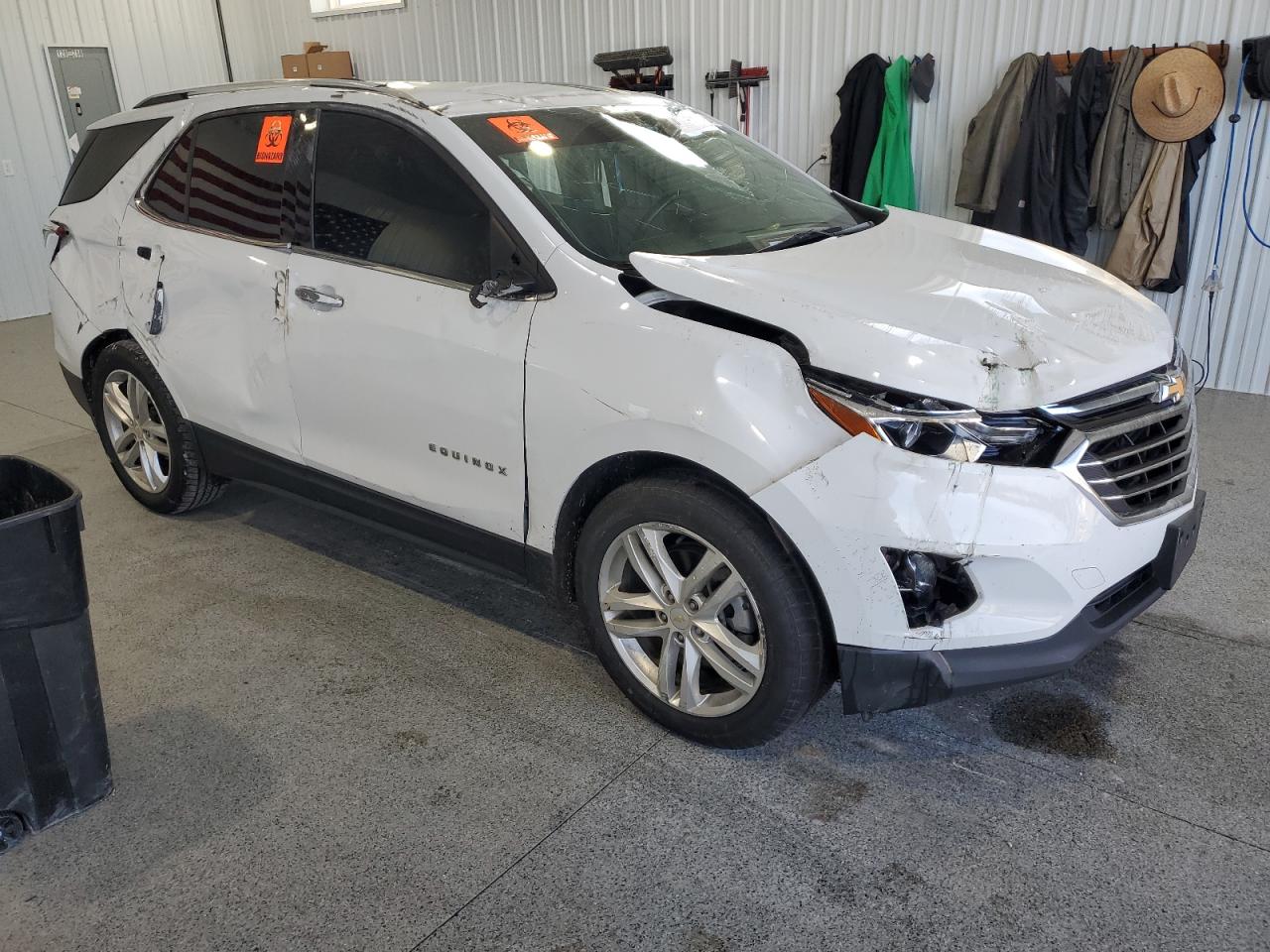 Chevrolet Equinox Premier Image 3