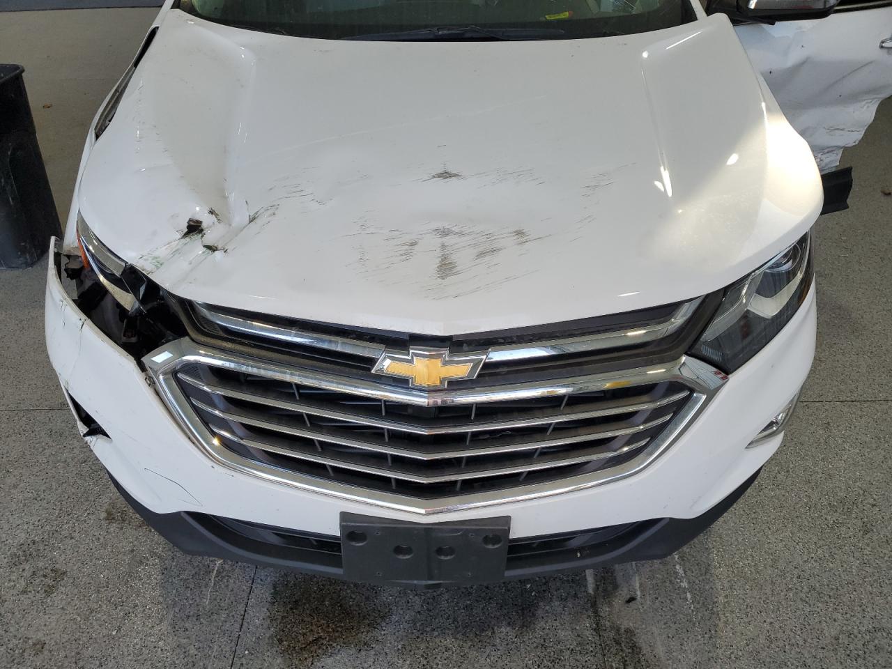 Chevrolet Equinox Premier Image 13