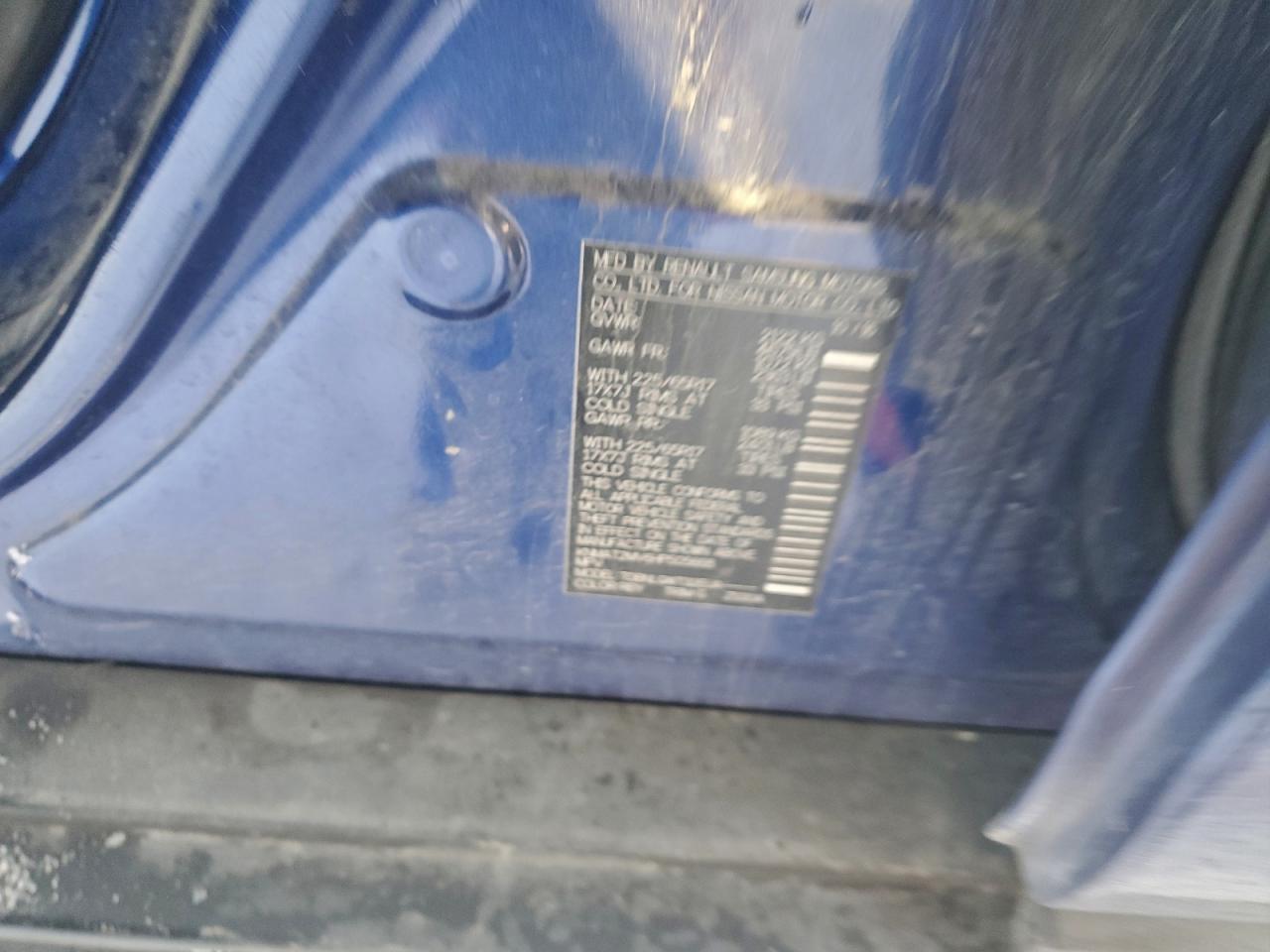 Nissan Rogue S Image 2