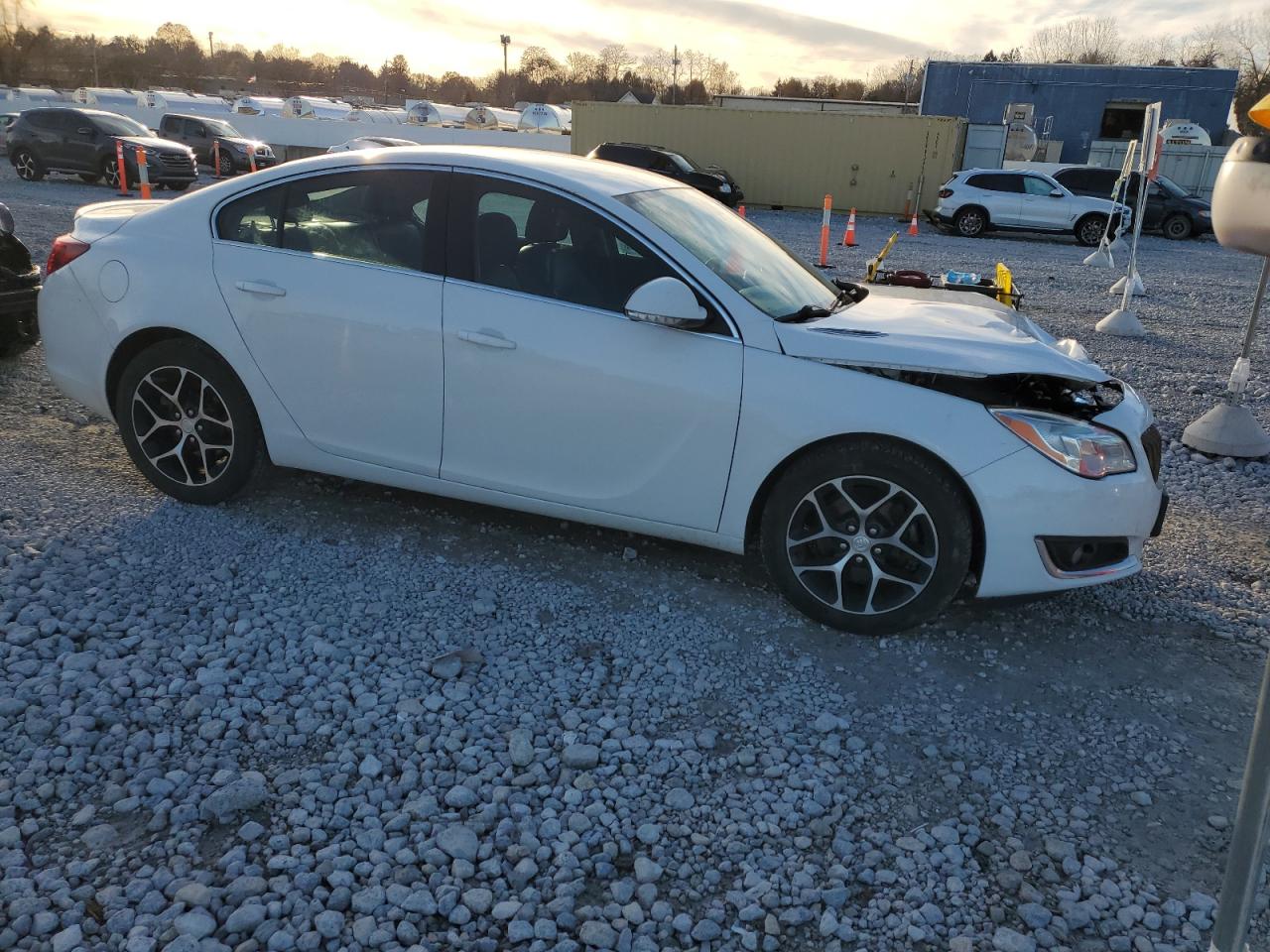 Buick Regal Sport Touring Image 12