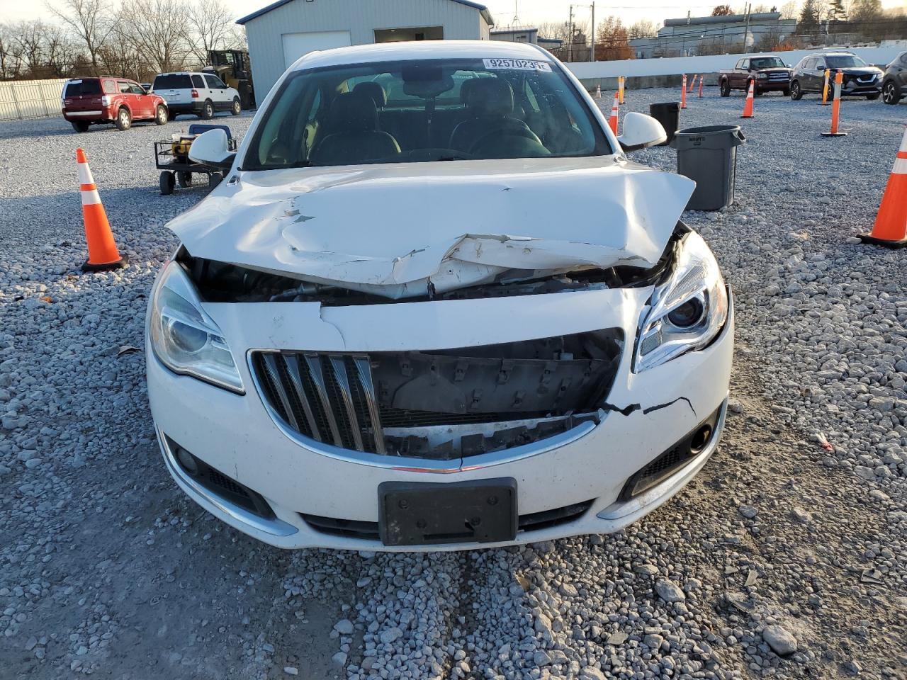 Buick Regal Sport Touring Image 3