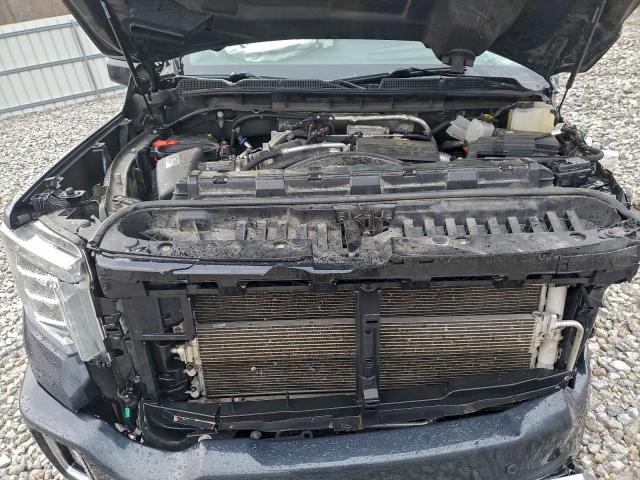 GMC Sierra K3500 Denali Image 2