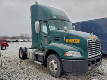  Salvage Mack 600 Cxu600