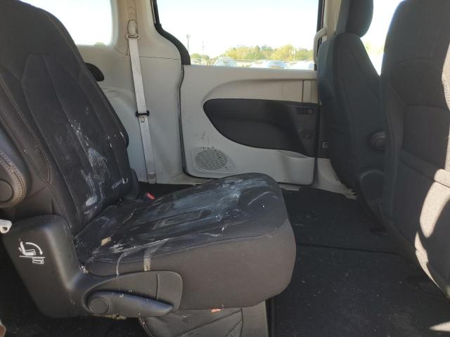 Chrysler Pacifica Touring Image 13