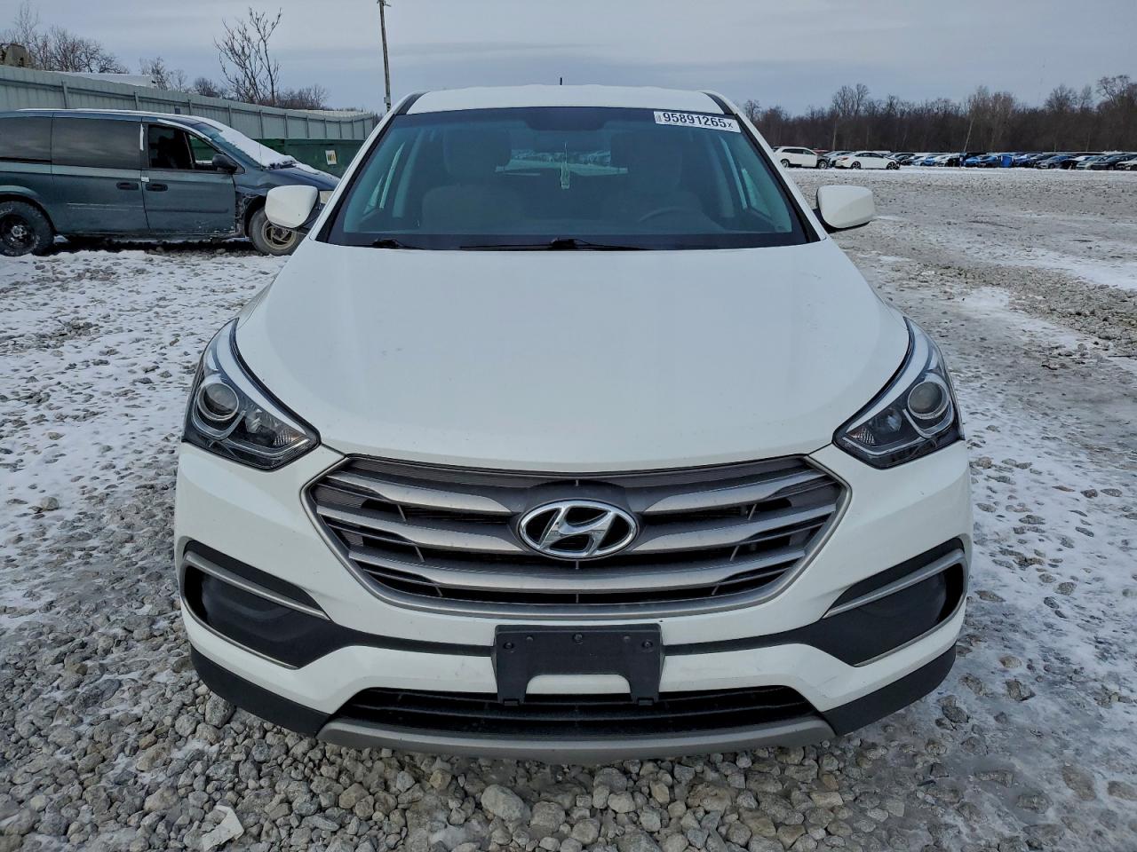 Hyundai SANTA FE Image 6