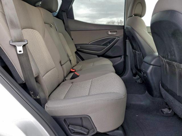 Hyundai SANTA FE Image 9