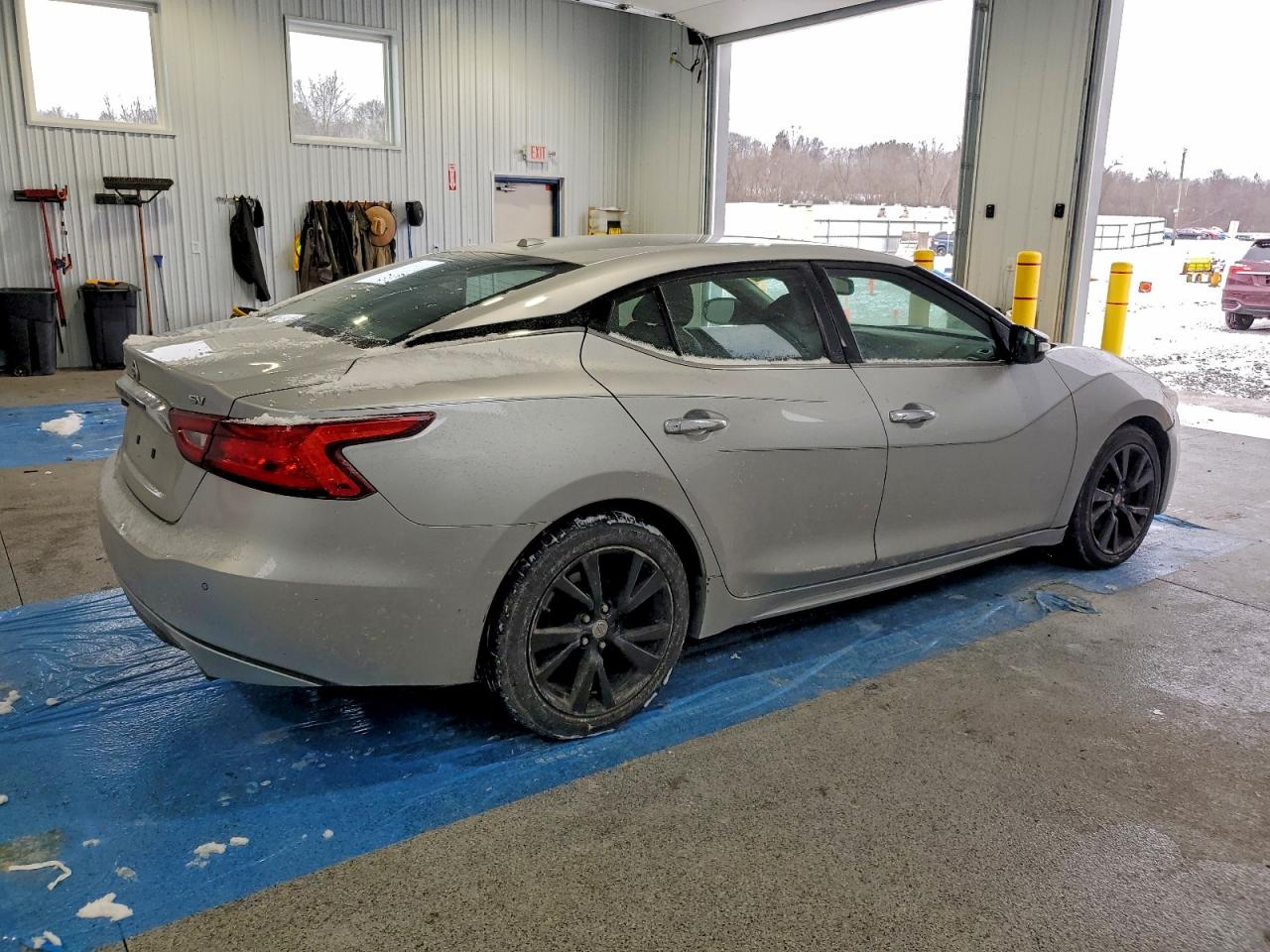 Nissan Maxima 3.5s Image 6