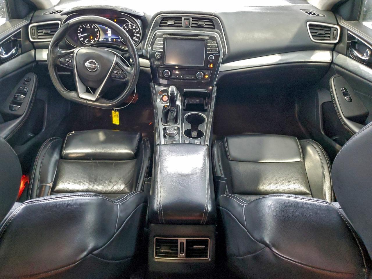 Nissan Maxima 3.5s Image 3