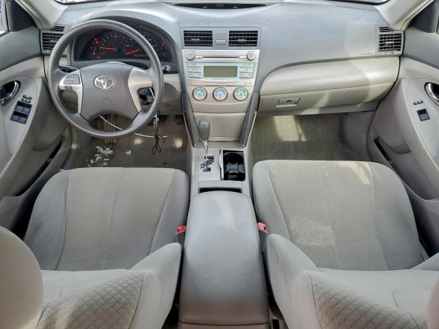 Toyota Camry Ce Image 3