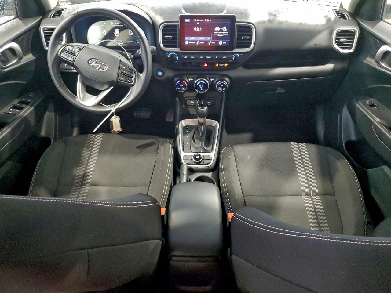 Hyundai VENUE Sel Image 12