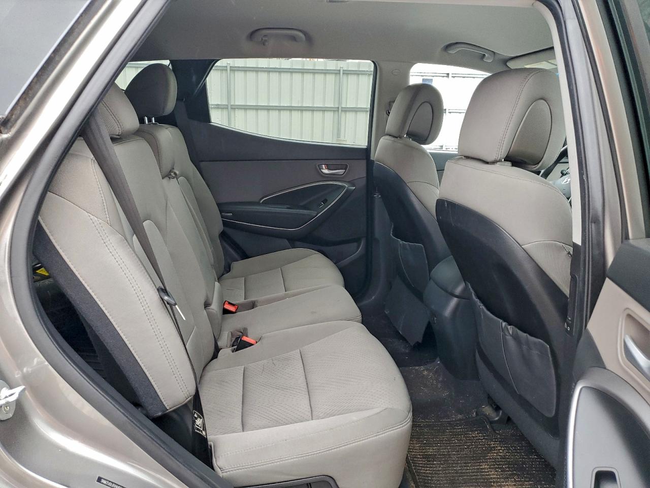 Hyundai SANTA FE Image 11