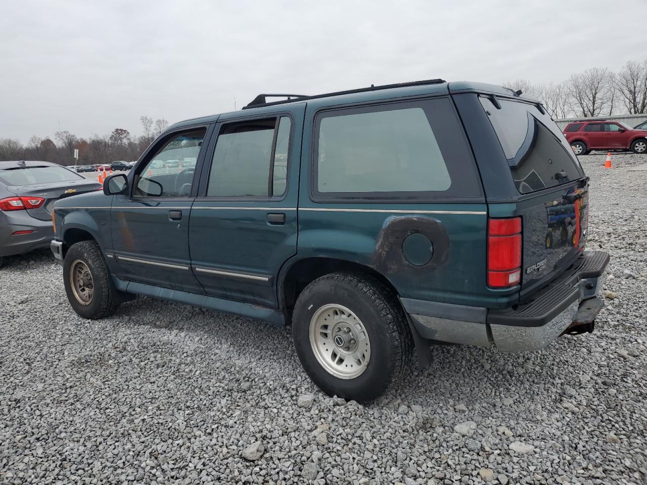 Ford Explorer Image 7