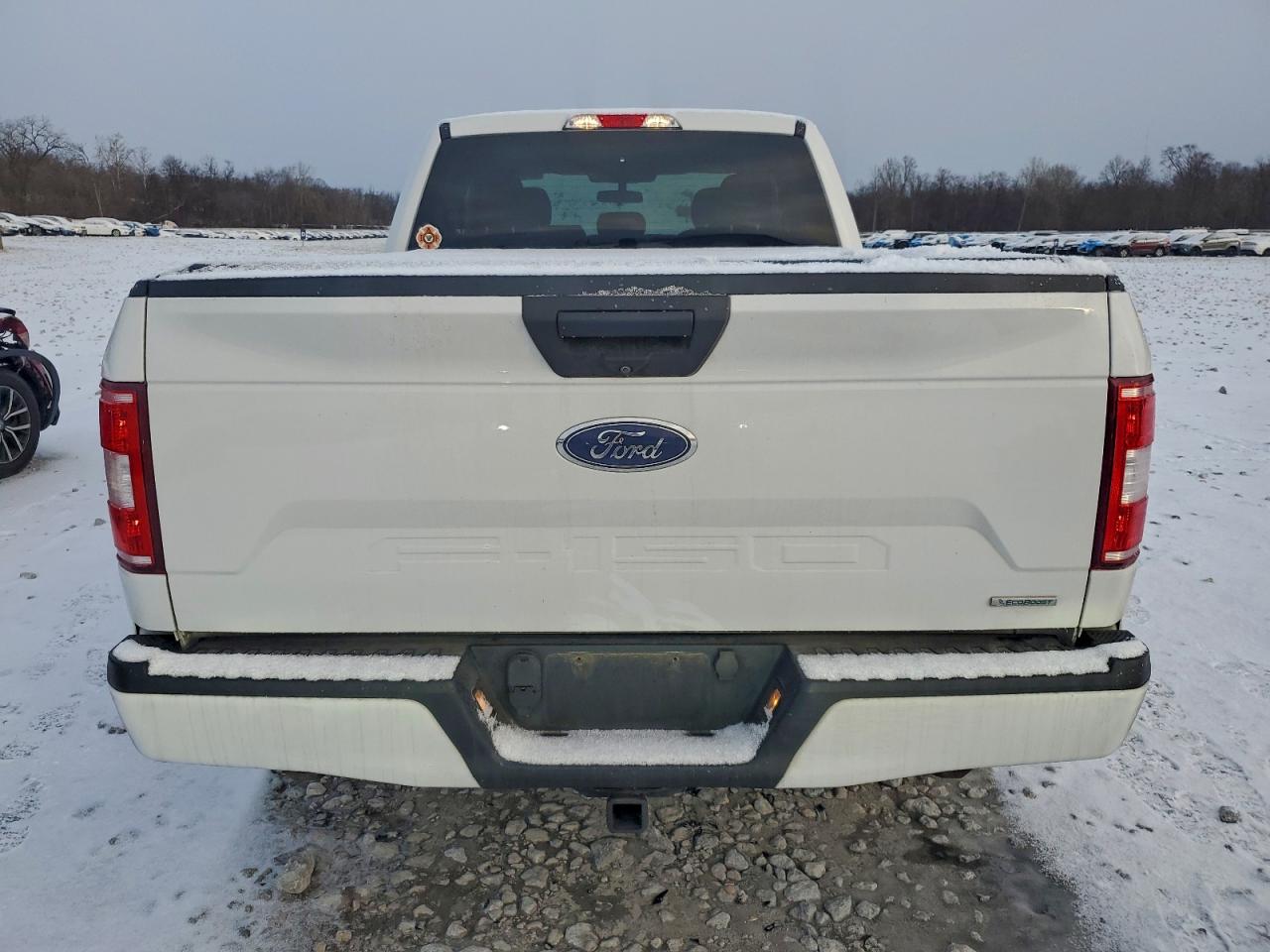 Ford F-150 Super Cab Image 5