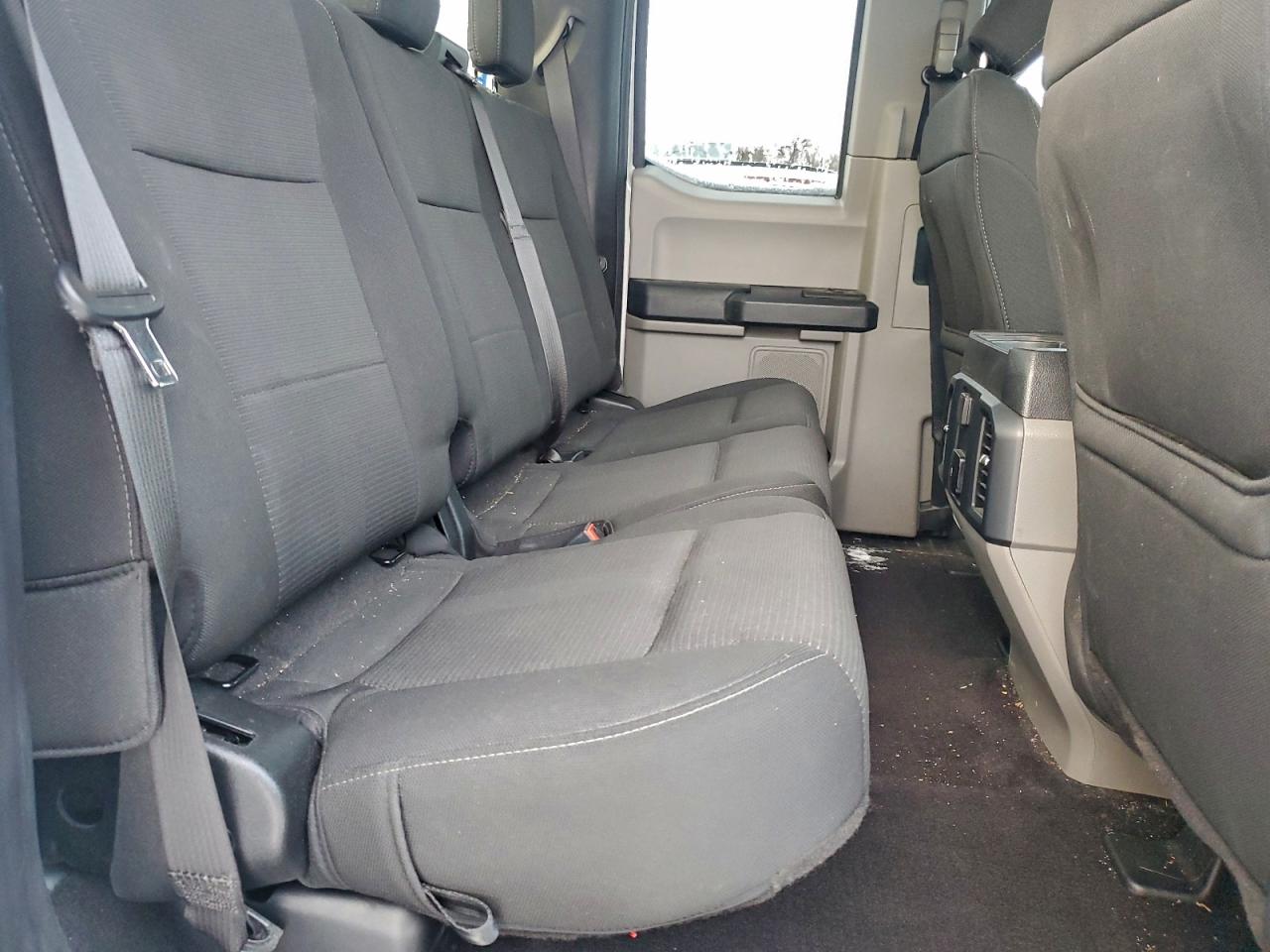 Ford F-150 Super Cab Image 4