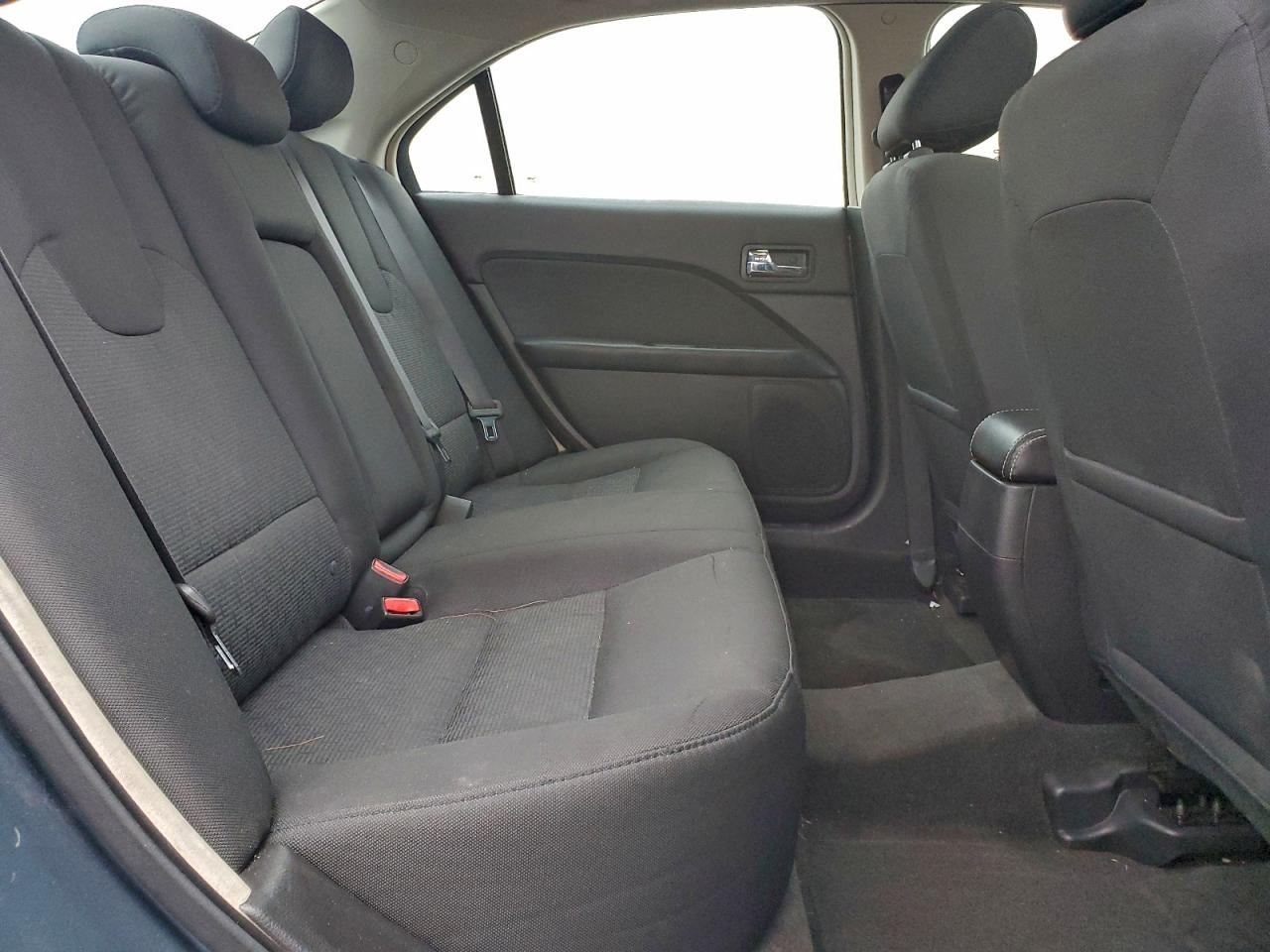 Ford Fusion Se Image 2