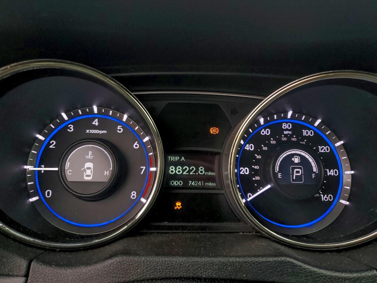 Hyundai SONATA Gls Image 11