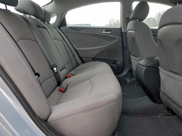 Hyundai SONATA Gls Image 7