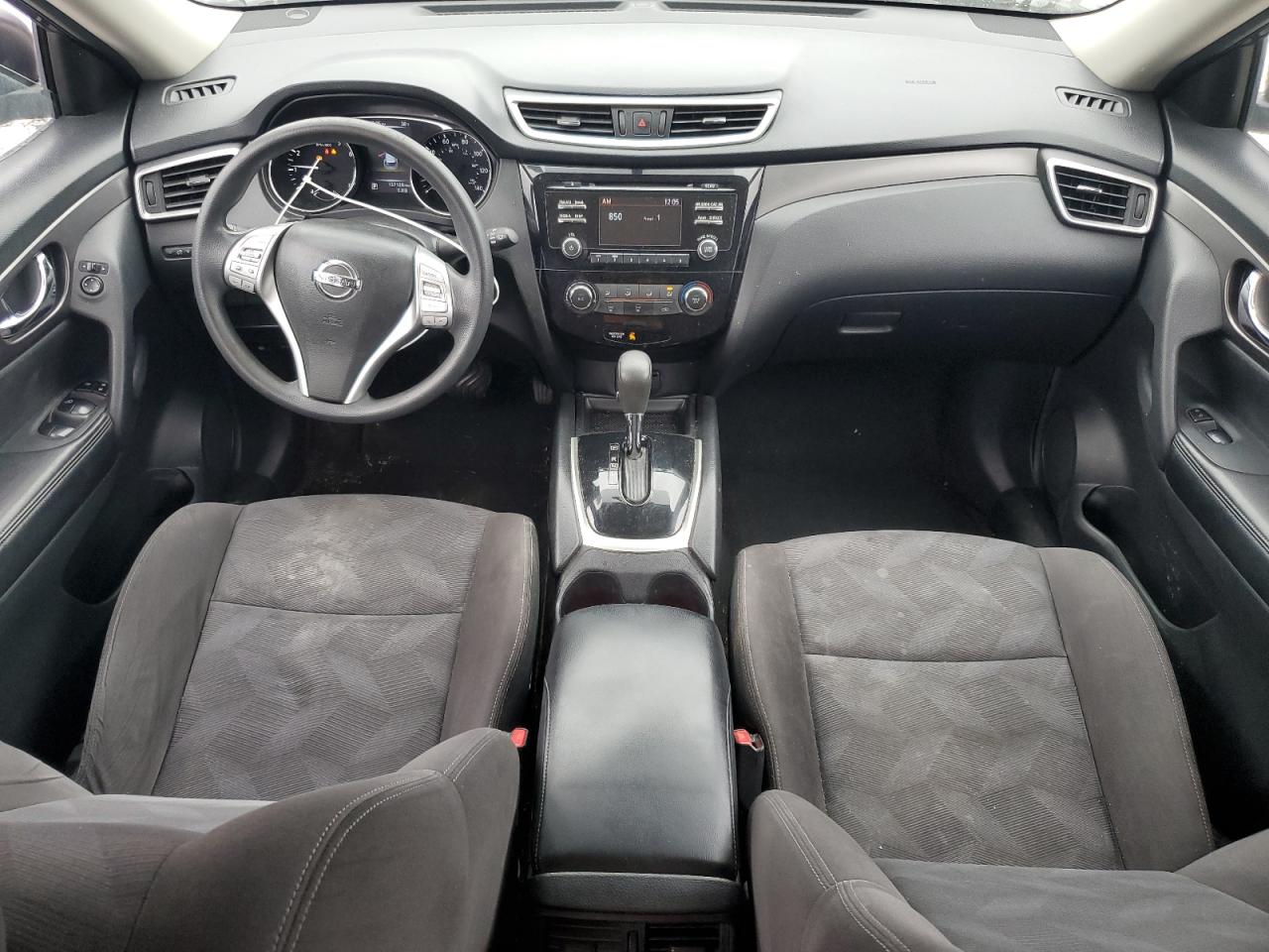 Nissan Rogue S Image 5