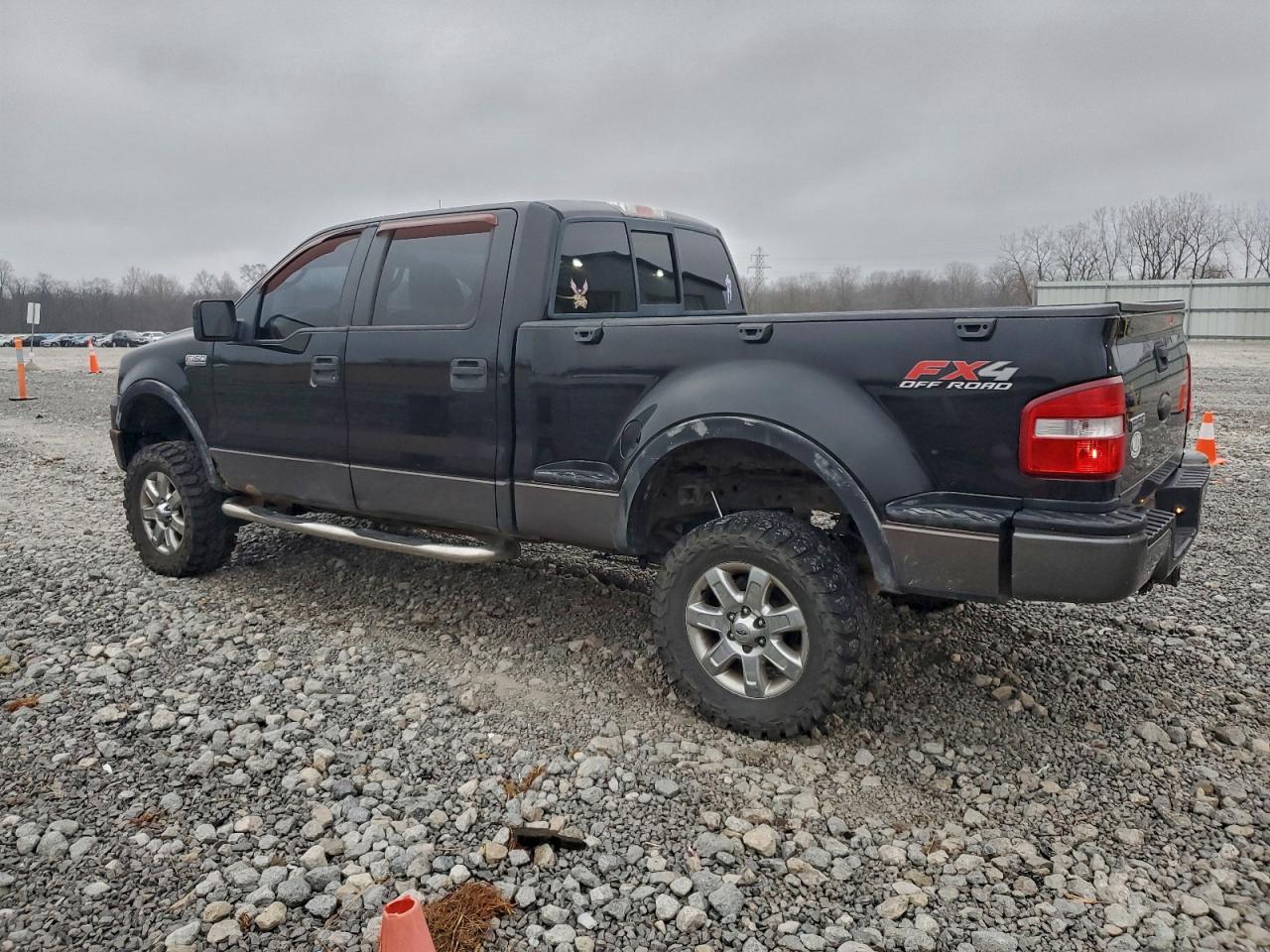 Ford F-150 Supercrew Image 2