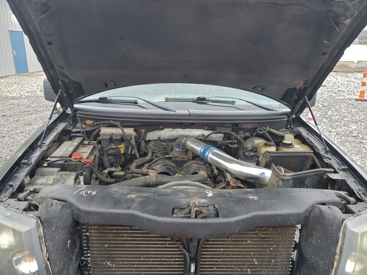 Ford F-150 Supercrew Image 3