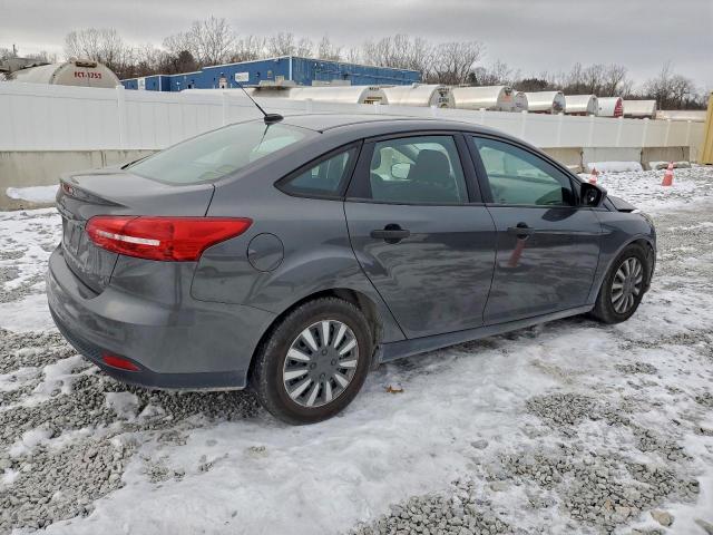 Ford Focus S Image 2