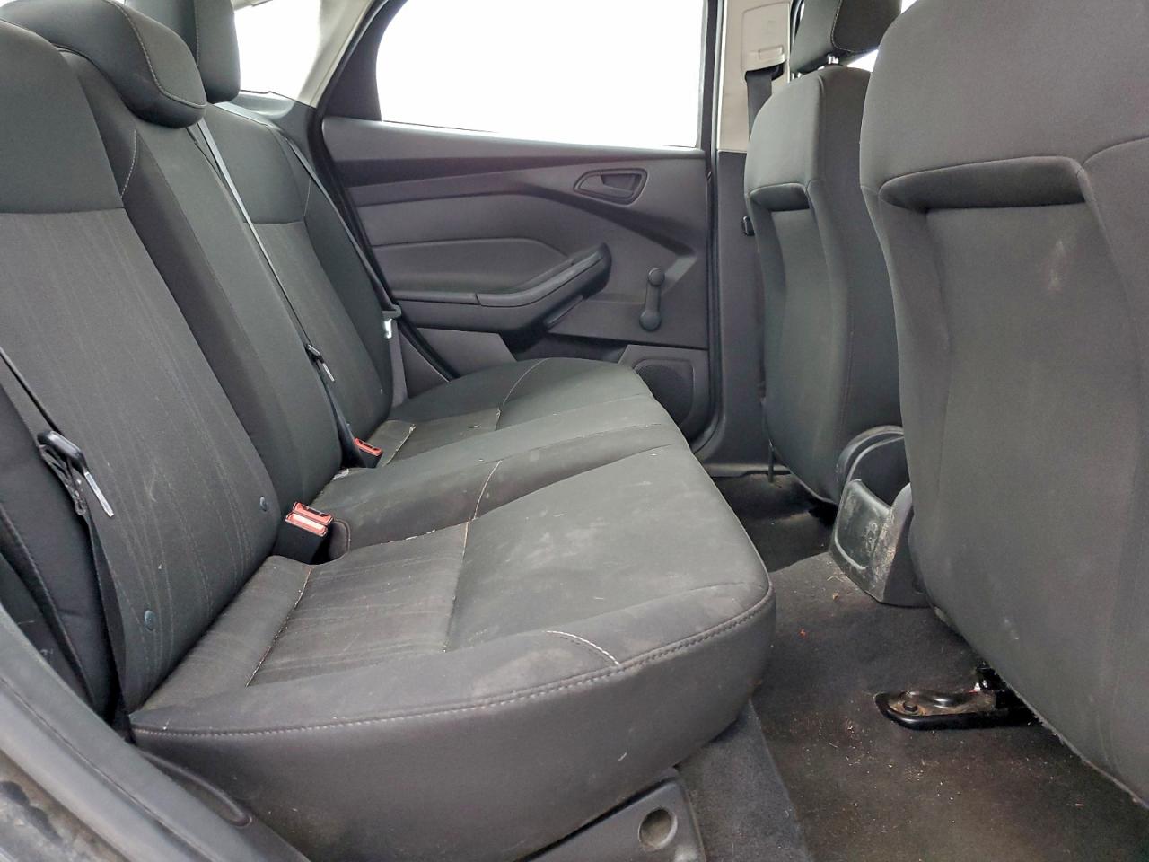 Ford Focus S Image 4