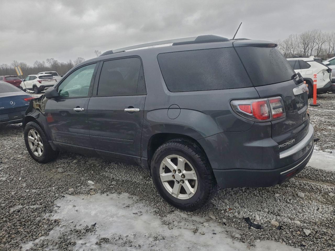 GMC Acadia Sle Image 4