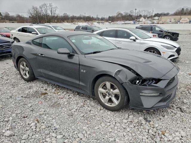 Ford Mustang Image 9