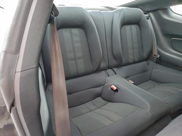 Ford Mustang Image 2