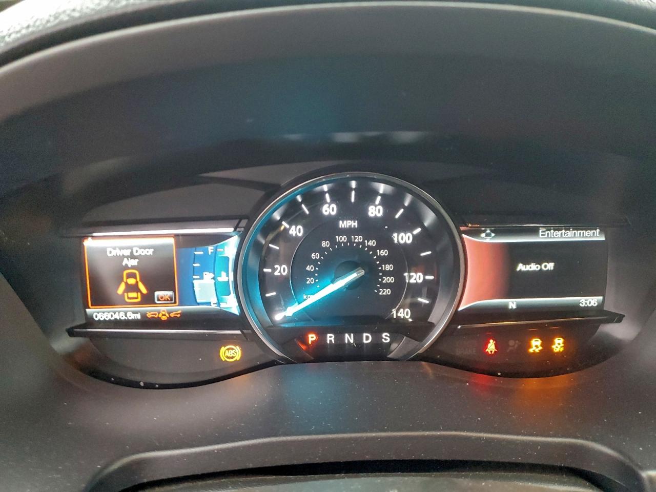 Ford Explorer Xlt Image 7