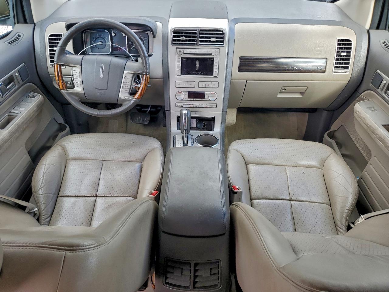 Lincoln MKX Image 11