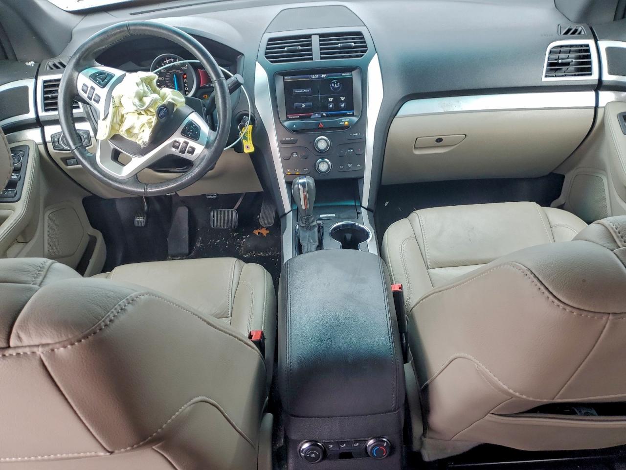 Ford Explorer Xlt Image 4