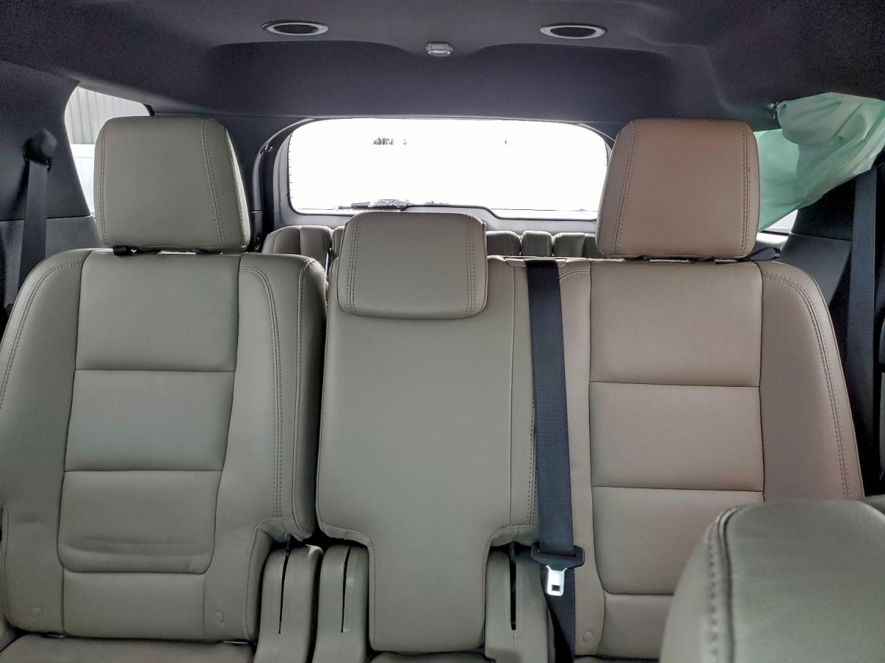 Ford Explorer Xlt Image 6