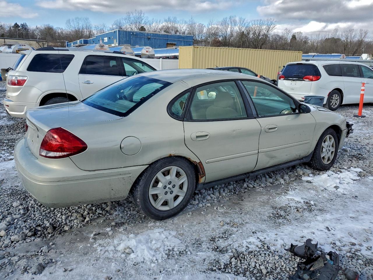 Ford Taurus Se Image 2